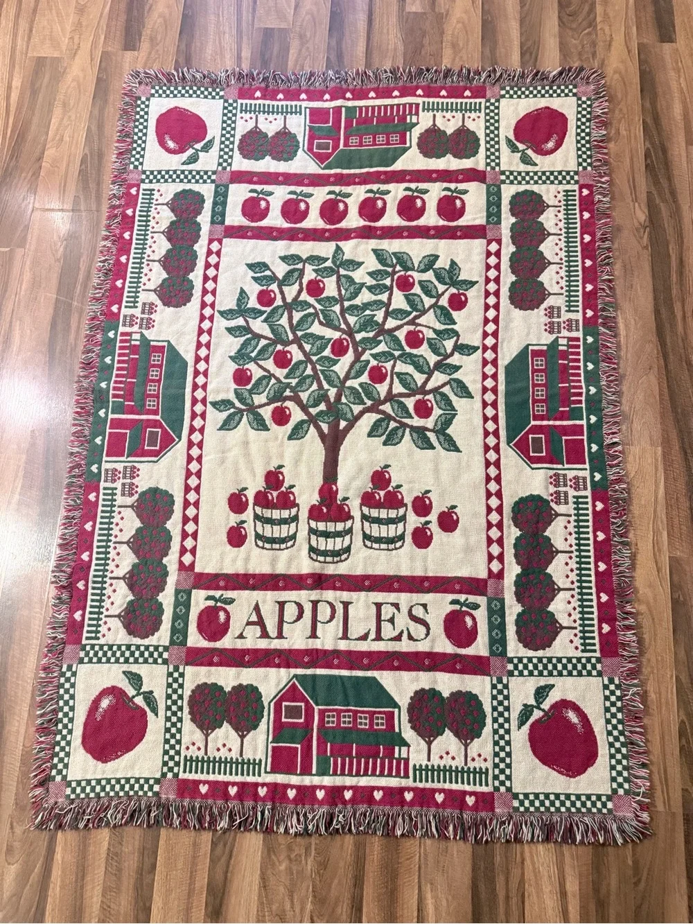 Vintage 90s Apples Farmhouse Barn Hearts Fringe Tapestry Blanket Throw 66”x90”